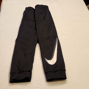 Boys Large size Nike dri-fit pants, excellent condition